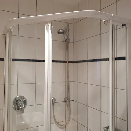 Inselliebe Ruegen Inkl Sauna Und 3h Taeglich Eintritt Ahoi Schwimmbad * Sellin (Rugen)