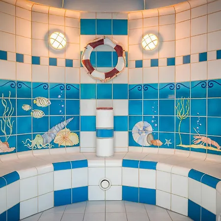 Inselliebe Ruegen Inkl Sauna Und 3h Taeglich Eintritt Ahoi Schwimmbad