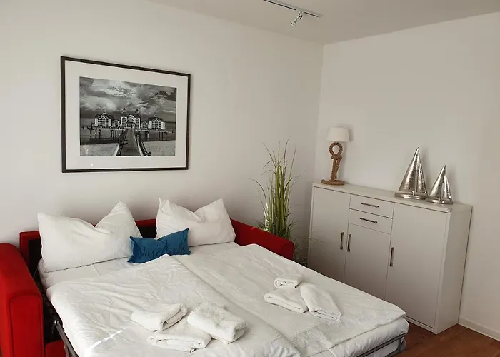 Inselliebe Ruegen Inkl Sauna Und 3h Taeglich Eintritt Ahoi Schwimmbad * Sellin (Rugen)