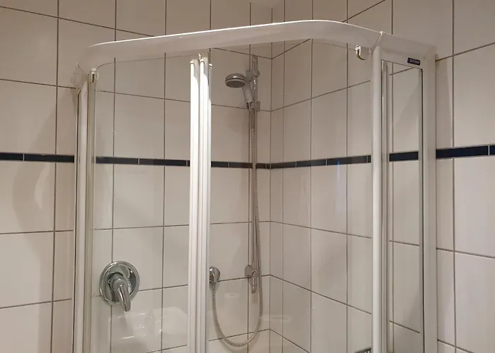 Inselliebe Ruegen Inkl Sauna Und 3h Taeglich Eintritt Ahoi Schwimmbad * Зеллин