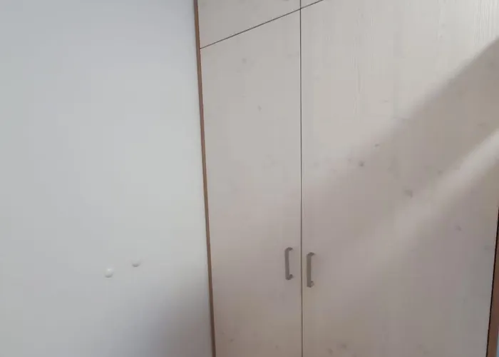 Inselliebe Ruegen Inkl Sauna Und 3h Taeglich Eintritt Ahoi Schwimmbad Зеллин