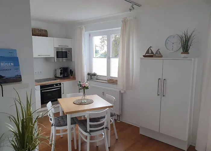 Inselliebe Ruegen Inkl Sauna Und 3h Taeglich Eintritt Ahoi Schwimmbad Appartement *