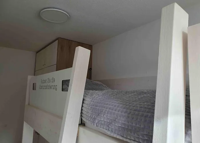 Inselliebe Ruegen Inkl Sauna Und 3h Taeglich Eintritt Ahoi Schwimmbad Зеллин